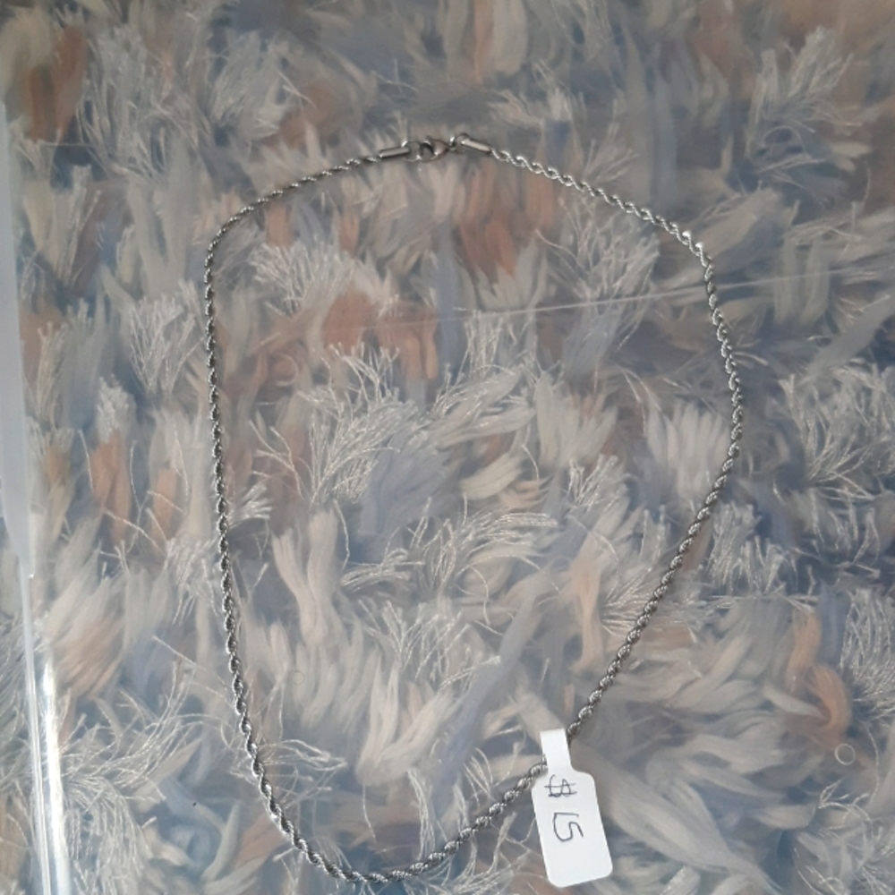 Jewelries - Picture 2 of 2